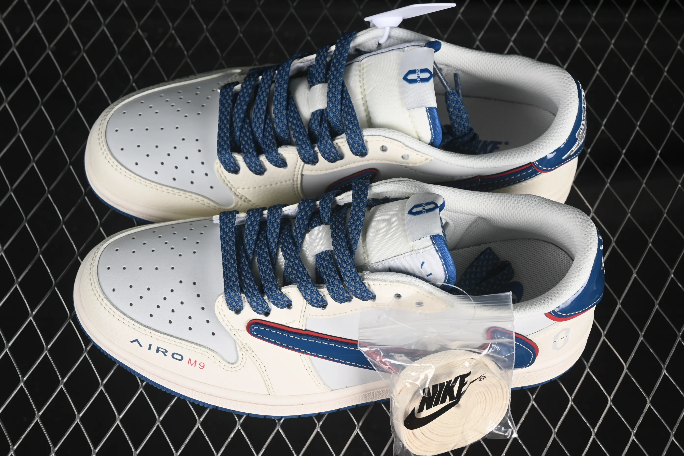 All categories Air Jordan Jordan series basketball shoes Air Jordan 1 Low high-end customized low-top sneakers Travis Scott x Fragment Design x Air Jordan 1 Low OG SP AJ1 Joe 1 asked the world to jointly brand Galaxy Blue low-top cultural casual sneakers FC1688-240